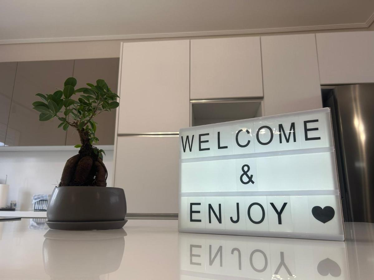 New Minimal Apartment,10' From Athens Airport Spáta Eksteriør billede