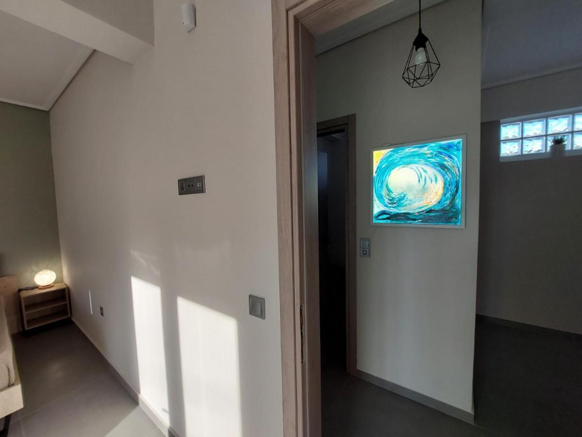 New Minimal Apartment,10' From Athens Airport Spáta Eksteriør billede
